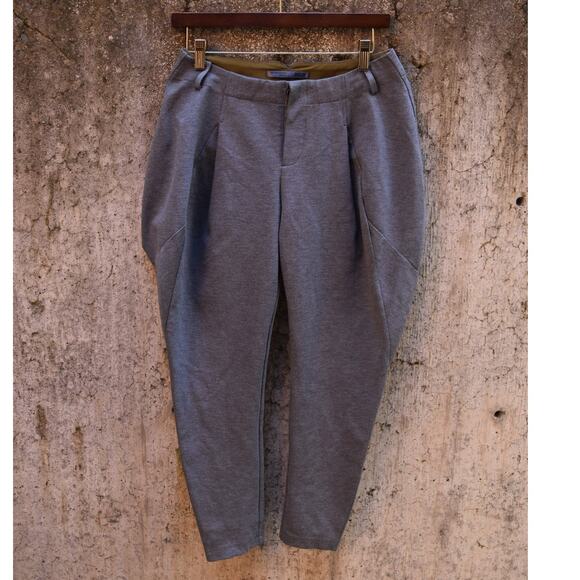 JNBY Gray Pleated Tapered Pants – Size M - Picture 1 of 4